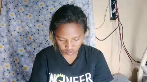 Snapshot of mellissia02 chatting on August 3, 11:41 pm mellissa online show from August 3, 11:41 pm