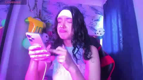Snapshot of melllks chatting on July 16, 3:07 pm melllks online show from July 16, 3:07 pm
