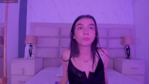 Mel  online show from May 8, 10:48 pm