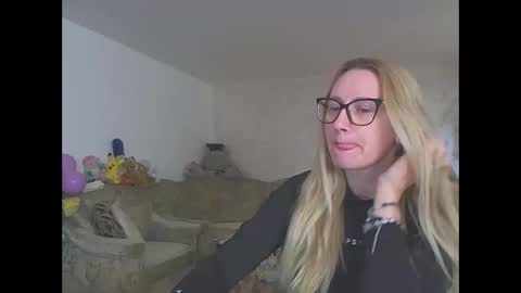 Melly online show from April 5, 6:32 am