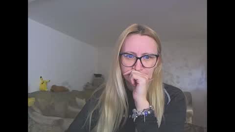 Melly online show from April 6, 6:58 am