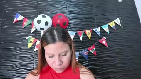 Snapshot of meloddy_megann chatting on June 25, 9:08 pm Melody online show from June 25, 9:08 pm