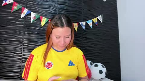 Snapshot of meloddy_megann chatting on June 27, 7:41 pm Melody online show from June 27, 7:41 pm