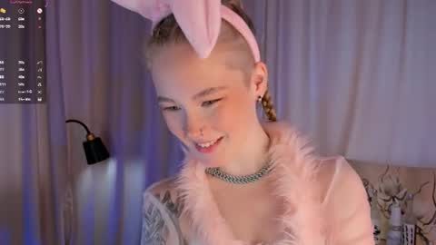 Snapshot of melodievejar chatting on June 30, 4:24 am melodievejar online show from June 30, 4:24 am