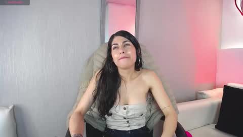 Melodi online show from February 24, 2:04 pm