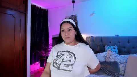  Leslie  online show from February 12, 12:11 pm