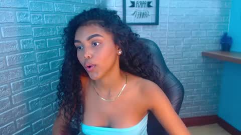 Snapshot of melody_stan chatting on February 8, 5:50 pm I AM MELODY online show from February 8, 5:50 pm