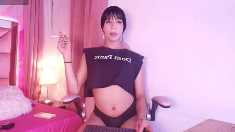 Snapshot of melody_trixie chatting on June 3, 8:28 am melody_trixie online show from June 3, 8:28 am