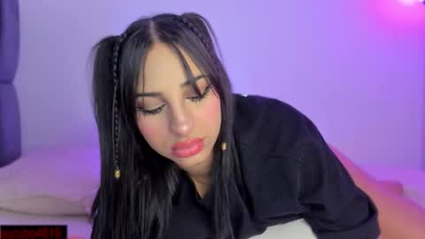 Snapshot of melodyadamss chatting on November 9, 2:21 am Melody or Val online show from November 9, 2:21 am