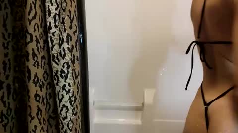 meltingmynx online show from October 30, 11:33 am