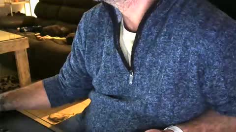 mentosgum online show from December 3, 5:55 pm