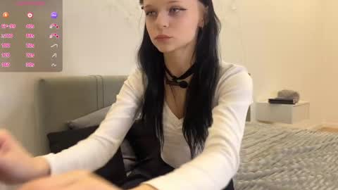 meow3cha online show from April 13, 5:18 pm