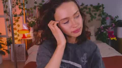 Snapshot of meow_nancy chatting on July 20, 11:12 am Heeyyooo Im Nans Subscribe to me I will be glad online show from July 20, 11:12 am