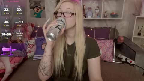 MeowkaKitty online show from January 8, 2:58 am