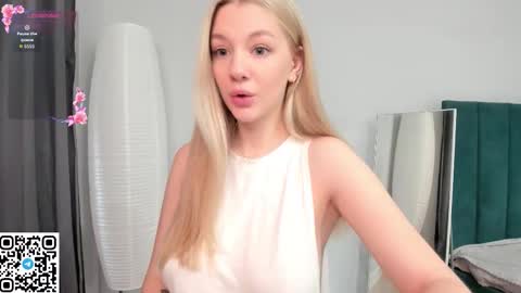 Monica online show from October 13, 8:36 am