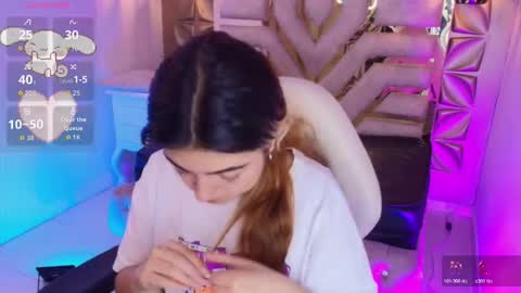    online show from November 5, 7:25 pm