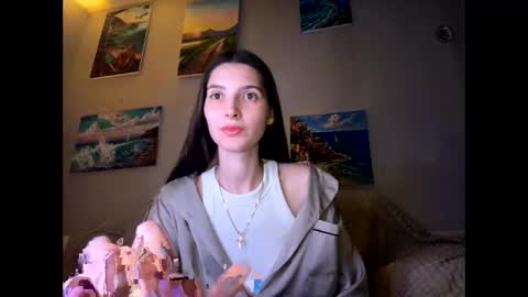 Snapshot of meralynn chatting on March 29, 5:35 pm LEVA online show from March 29, 5:35 pm