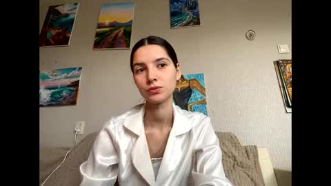 Snapshot of meralynn chatting on April 3, 9:40 am LEVA online show from April 3, 9:40 am