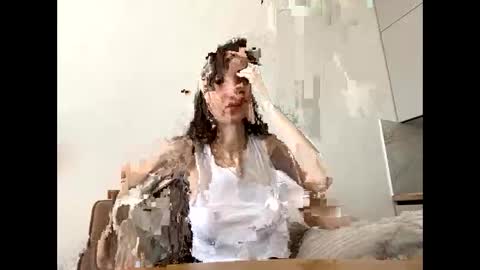 Snapshot of meralynn chatting on April 12, 10:31 am LEVA online show from April 12, 10:31 am