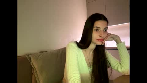 Snapshot of meralynn chatting on April 20, 7:26 pm LEVA online show from April 20, 7:26 pm