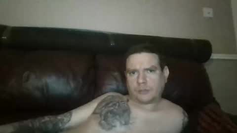 Snapshot of mercher627021 chatting on January 26, 11:29 pm ezio online show from January 26, 11:29 pm