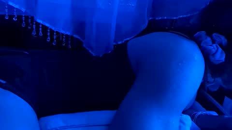 Snapshot of merelyalover chatting on October 30, 2:18 pm gurlnips online show from October 30, 2:18 pm