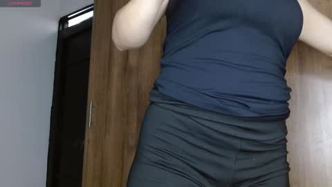 Snapshot of meriilyn_monroe724 chatting on February 9, 4:22 pm meriilyn_monroe724 online show from February 9, 4:22 pm