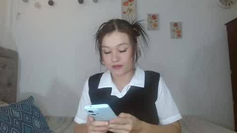 Snapshot of meriilyn_monroe724 chatting on April 26, 8:28 pm meriilyn_monroe724 online show from April 26, 8:28 pm