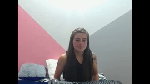 Snapshot of merily_duff chatting on November 10, 6:51 pm MERILY online show from November 10, 6:51 pm