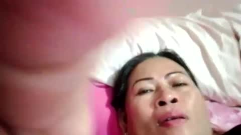 Snapshot of merry_ann123 chatting on November 3, 3:41 am merry_ann123 online show from November 3, 3:41 am