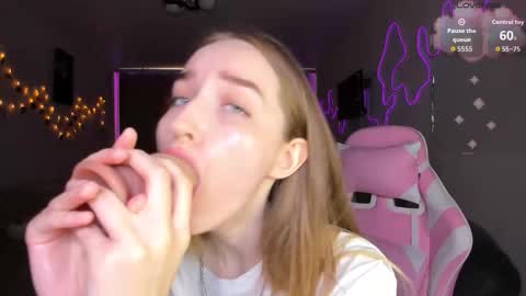 Sara online show from March 20, 11:37 am