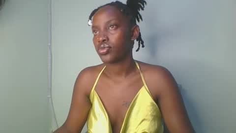 meggy and bree online show from April 28, 11:04 am