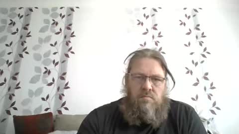 Snapshot of metallbuddy chatting on May 10, 9:03 am ask me online show from May 10, 9:03 am
