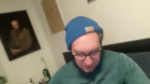 metallica92786 online show from April 9, 4:34 am