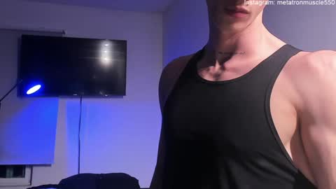 Snapshot of metatron_muscle chatting on December 16, 3:08 am Dany online show from December 16, 3:08 am