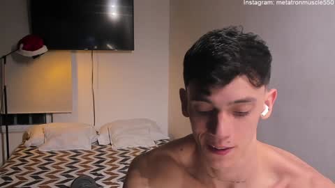 Snapshot of metatron_muscle chatting on December 20, 1:36 am Dany online show from December 20, 1:36 am