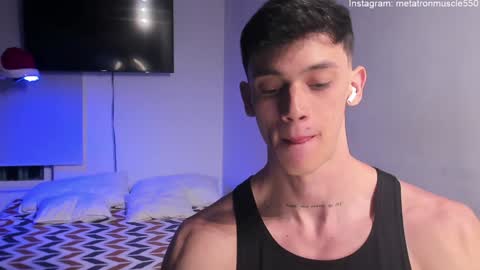 Snapshot of metatron_muscle chatting on December 22, 1:45 am Dany online show from December 22, 1:45 am