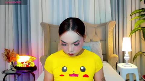 myka online show from April 27, 6:39 pm