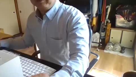 Just chilling online show from March 24, 3:44 am