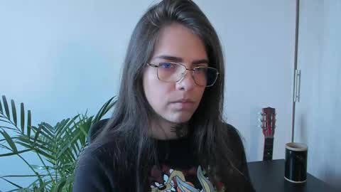 Snapshot of meurief chatting on May 3, 2:56 pm Meurif online show from May 3, 2:56 pm