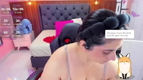 Snapshot of meylagia chatting on May 6, 3:13 am meylagia online show from May 6, 3:13 am