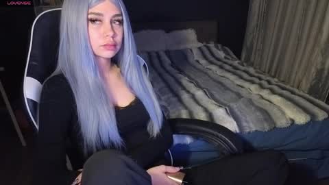 Snapshot of mezzalunaa chatting on March 30, 5:58 pm vollmond online show from March 30, 5:58 pm