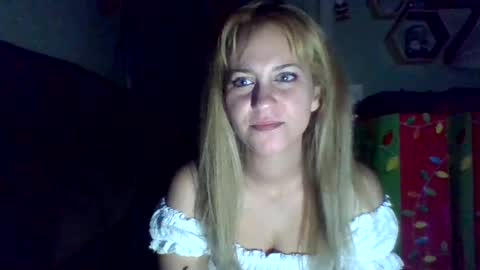 mezzy69 online show from December 3, 8:45 am