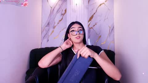Snapshot of mhia_kate chatting on May 11, 12:22 pm Mhia Kate online show from May 11, 12:22 pm