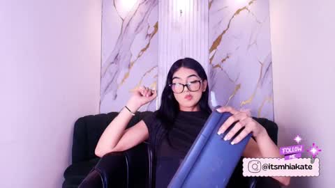 Snapshot of mhia_kate chatting on May 12, 12:13 pm Mhia Kate online show from May 12, 12:13 pm