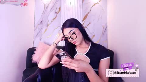 Snapshot of mhia_kate chatting on May 19, 12:22 pm Mhia Kate online show from May 19, 12:22 pm