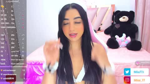 Snapshot of mia77_ chatting on December 7, 2:31 am Mia online show from December 7, 2:31 am