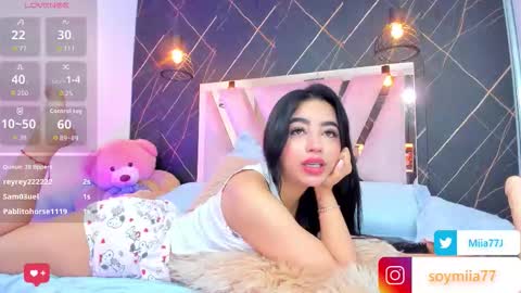 Snapshot of mia77_ chatting on March 2, 5:08 am Mia online show from March 2, 5:08 am