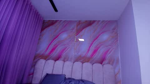 Emi online show from February 8, 7:17 pm