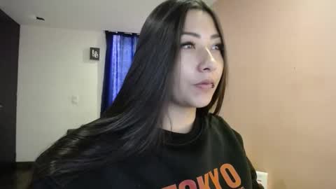 Mia zoe online show from January 10, 8:59 pm